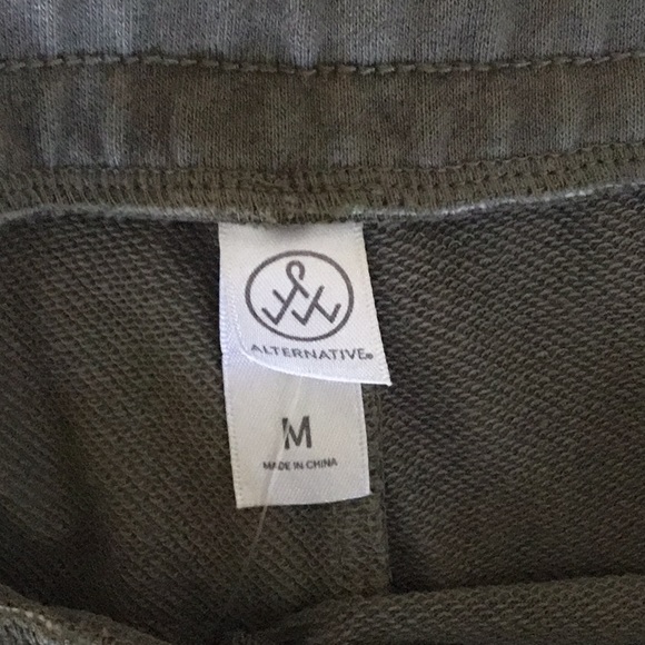 Printed shorts - Picture 3 of 3